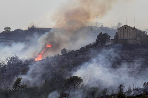 Incendi forestal que s'inici&agrave; a la Font de la P&oacute;lvora i gaireb&eacute; arrib&agrave; a les Gavarres. 21 de juliol 2015