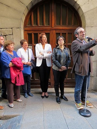 Parlament de Salvador Garcia-Arb&oacute;s durant la descoberta de la placa commemorativa del centenari del xuixo