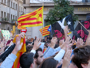 Concentraci&oacute; per l'1-O davant la subdelegaci&oacute; del Gobierno a Jaume I