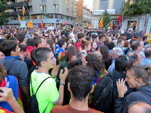 Concentraci&oacute; per l'1-O davant la subdelegaci&oacute; del Gobierno a Jaume I
