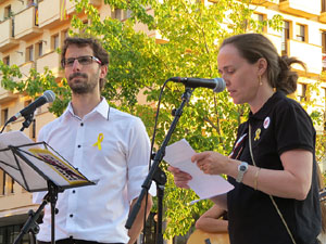 Concentraci&oacute; a la pla&ccedil;a de Santa Susanna per la llibertat dels presos pol&iacute;tics, amb Montse Puigdemont Casa