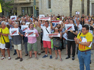 Concentraci&oacute; a la pla&ccedil;a de Santa Susanna per la llibertat dels presos pol&iacute;tics, amb Montse Puigdemont Casa