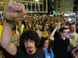 Concentraci&oacute; 'Un any del 20-S' i projecci&oacute; de '21 Fortaleses. L'U d'Octubre a Girona'