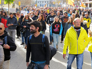 Concentraci&oacute; 21-D davant la subdelegaci&oacute; del govern espanyol a Girona