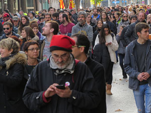 Concentraci&oacute; 21-D davant la subdelegaci&oacute; del govern espanyol a Girona