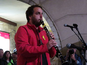Concentraci&oacute; a la pla&ccedil;a del Vi per la llibertat dels presos pol&iacute;tics, amb Joanjo Bosk