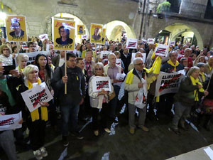Concentraci&oacute; a la pla&ccedil;a del Vi per la llibertat dels presos pol&iacute;tics, amb Joanjo Bosk