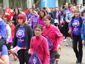 Cursa de la Dona 2018. Concentraci&oacute; i sortida del Parc de la Devesa, cursa pels carrers de Girona i arribada a la Copa