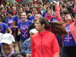 Cursa de la Dona 2018. Concentraci&oacute; i sortida del Parc de la Devesa, cursa pels carrers de Girona i arribada a la Copa