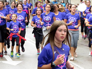 Cursa de la Dona 2018. Concentraci&oacute; i sortida del Parc de la Devesa, cursa pels carrers de Girona i arribada a la Copa