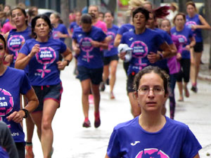 Cursa de la Dona 2018. Concentraci&oacute; i sortida del Parc de la Devesa, cursa pels carrers de Girona i arribada a la Copa