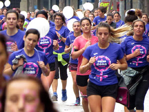 Cursa de la Dona 2018. Concentraci&oacute; i sortida del Parc de la Devesa, cursa pels carrers de Girona i arribada a la Copa