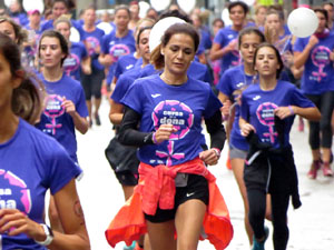 Cursa de la Dona 2018. Concentraci&oacute; i sortida del Parc de la Devesa, cursa pels carrers de Girona i arribada a la Copa