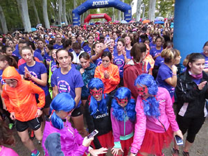 Cursa de la Dona 2018. Concentraci&oacute; i sortida del Parc de la Devesa, cursa pels carrers de Girona i arribada a la Copa