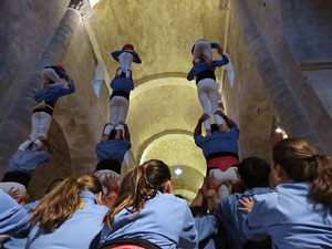 Fires 2018. Els Castells de Vig&iacute;lia al monestir de Sant Pere de Galligants, amb els Marrecs de Salt i la Colla Castellera Esperxats 