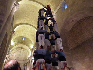 Fires 2018. Els Castells de Vig&iacute;lia al monestir de Sant Pere de Galligants, amb els Marrecs de Salt i la Colla Castellera Esperxats 