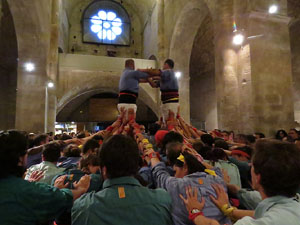 Fires 2018. Els Castells de Vig&iacute;lia al monestir de Sant Pere de Galligants, amb els Marrecs de Salt i la Colla Castellera Esperxats 
