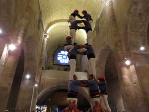 Fires 2018. Els Castells de Vig&iacute;lia al monestir de Sant Pere de Galligants, amb els Marrecs de Salt i la Colla Castellera Esperxats 