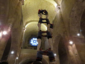 Fires 2018. Els Castells de Vig&iacute;lia al monestir de Sant Pere de Galligants, amb els Marrecs de Salt i la Colla Castellera Esperxats 