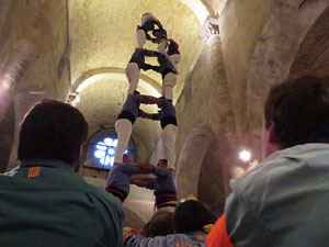 Fires 2018. Els Castells de Vig&iacute;lia al monestir de Sant Pere de Galligants, amb els Marrecs de Salt i la Colla Castellera Esperxats 