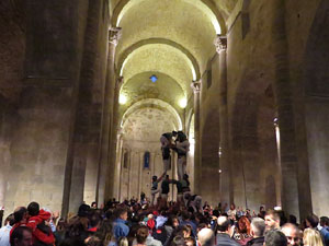 Fires 2018. Els Castells de Vig&iacute;lia al monestir de Sant Pere de Galligants, amb els Marrecs de Salt i la Colla Castellera Esperxats 