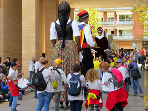 Fires 2018. 37a. Trobada de Gegants de Fires de Sant Narc&iacute;s. La cercavila
