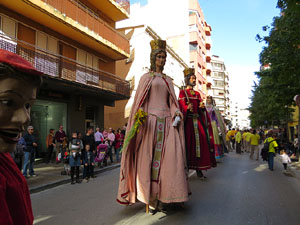 Fires 2018. 37a. Trobada de Gegants de Fires de Sant Narc&iacute;s. La cercavila