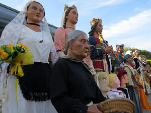 Fires 2018. 37a. Trobada de Gegants de Fires de Sant Narc&iacute;s. La plantada