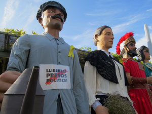 Fires 2018. 37a. Trobada de Gegants de Fires de Sant Narc&iacute;s. La plantada