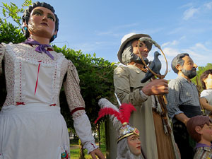Fires 2018. 37a. Trobada de Gegants de Fires de Sant Narc&iacute;s. La plantada