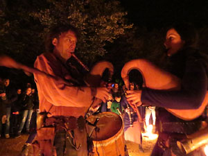 Fires 2018. Espectacle de foc i m&uacute;sica Llumin&agrave;ries de Fires, a c&agrave;rrec de Taller de Magn&egrave;sia i Els Berros de la Cort