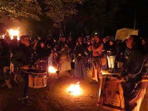 Fires 2018. Espectacle de foc i m&uacute;sica Llumin&agrave;ries de Fires, a c&agrave;rrec de Taller de Magn&egrave;sia i Els Berros de la Cort