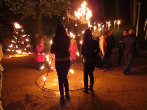 Fires 2018. Espectacle de foc i m&uacute;sica Llumin&agrave;ries de Fires, a c&agrave;rrec de Taller de Magn&egrave;sia i Els Berros de la Cort