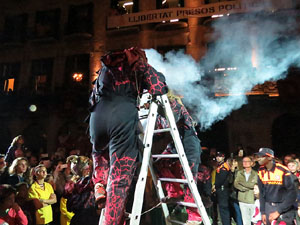 Fires 2018. Preg&oacute; a c&agrave;rrec de Diables de l'Onyar, que celebren el seu 30&egrave; aniversari