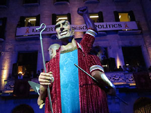 Fires 2018. Preg&oacute; de Fires. Entrada i ballades de capgrossos, gegants i far&agrave;ndula a la pla&ccedil;a del Vi