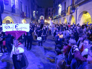 Fires 2018. Preg&oacute; de Fires. Entrada i ballades de capgrossos, gegants i far&agrave;ndula a la pla&ccedil;a del Vi