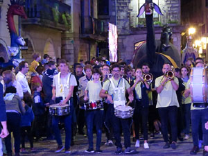 Fires 2018. Preg&oacute; de Fires. Entrada i ballades de capgrossos, gegants i far&agrave;ndula a la pla&ccedil;a del Vi