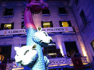 Fires 2018. Preg&oacute; de Fires. Entrada i ballades de capgrossos, gegants i far&agrave;ndula a la pla&ccedil;a del Vi