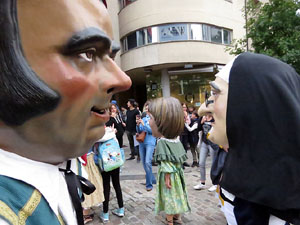 Fires 2018. Preg&oacute; de Fires. Les cercaviles de gegants i capgrossos fins la pla&ccedil;a del Vi