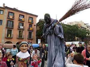 Fires 2018. Preg&oacute; de Fires. Les cercaviles de gegants i capgrossos fins la pla&ccedil;a del Vi
