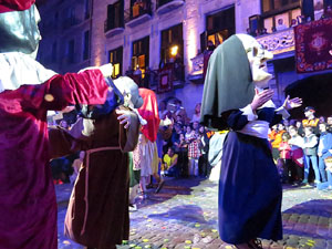 Fires 2018. Preg&oacute; de Fires. Balls de l'&Agrave;liga i els gegants de la ciutat