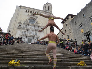 R&egrave;cord Guinness de pujar esglaons cap en cap a les escales de la Catedral