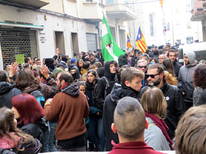 Manifestaci&oacute; antifeixista per un acte pol&iacute;tic de la plataforma Borb&ograve;nia amb el suport de Vox, a la pla&ccedil;a de l'U d'octubre del 2017