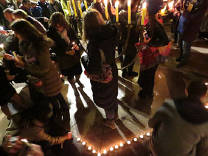 Nadal 2018 a Girona. Encesa de les llums de Hanukk&agrave; al pati dels Rabins