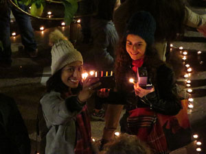 Nadal 2018 a Girona. Encesa de les llums de Hanukk&agrave; al pati dels Rabins