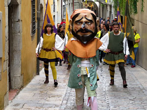 Fires de Sant Narc&iacute;s 2018. Toc de rams. Canvi dels rams de flors de les gegantes de Girona