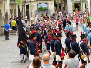 XI Festa Reviu els Setges Napole&ograve;nics de Girona. Desfilada pels carrers de Girona