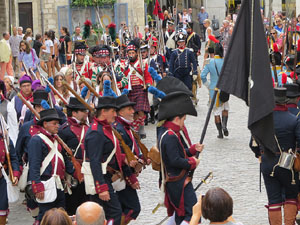 XI Festa Reviu els Setges Napole&ograve;nics de Girona. Desfilada pels carrers de Girona