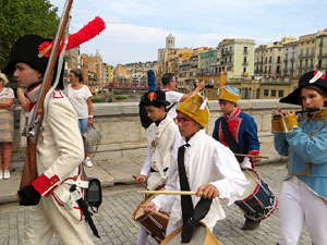 XI Festa Reviu els Setges Napole&ograve;nics de Girona. Desfilada pels carrers de Girona