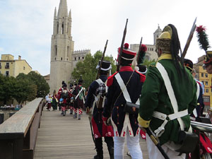 XI Festa Reviu els Setges Napole&ograve;nics de Girona. Desfilada pels carrers de Girona